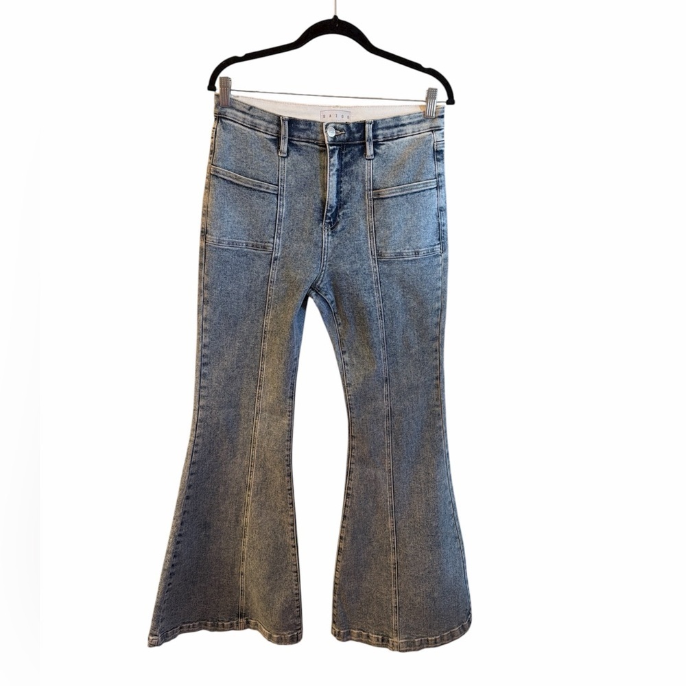 Saige High Rise Flare Jeans Size 11/30 Acid Wash Vertical Seam Detail Stretch - Picture 3 of 12